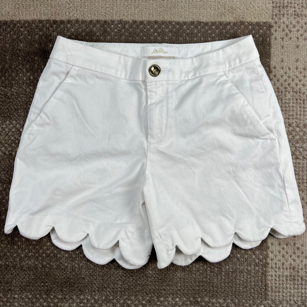 Lilly Pulitzer White Scalloped Hem Shorts Womens 00 Buttercup Stretch Twill
